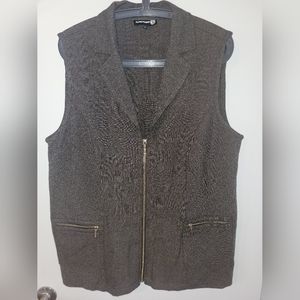Claire France vest size 16